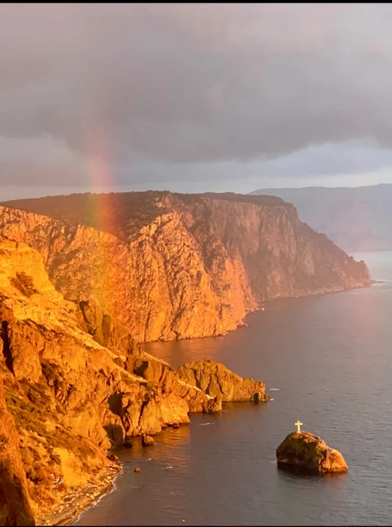 Коттедж Двухкомнатный дом с зоной отдыха и гамаком в 15 минутах от моря — Севастополь