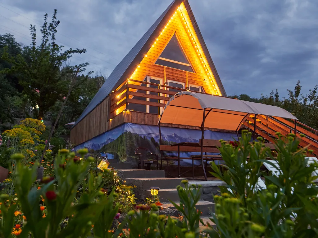 Коттедж Частный дом с бассейном — аренда посуточно в Кисловодск