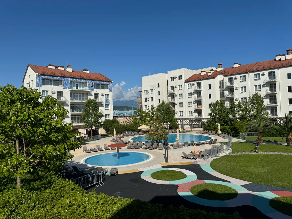 Апартамент с дизайнерским ремонтом в 100 шагах от моря и пляжа