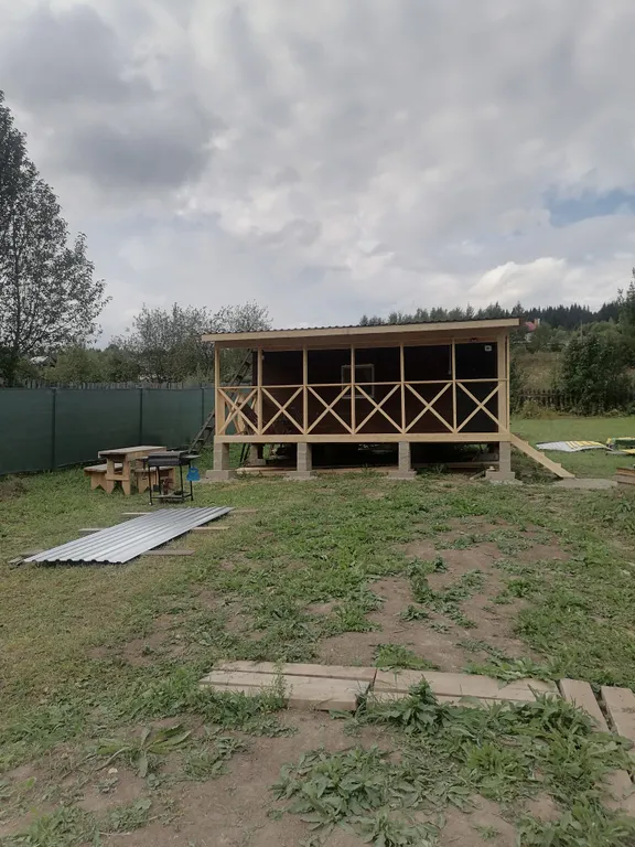 Домик рядом с Каменным городом и Столбами Усьва