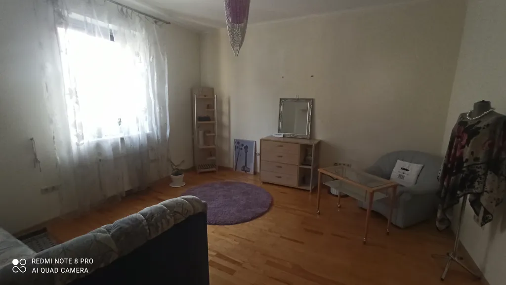 Квартира отдельная на первом этаже частного дома