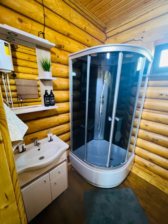 Квартира Квартира-студия в доме из сруба — Севастополь