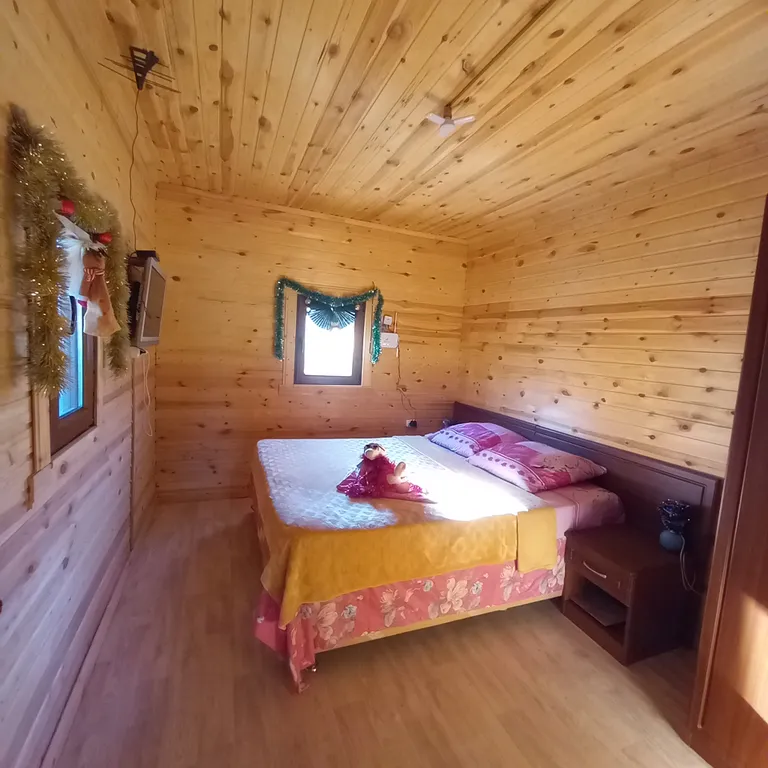 Коттедж Отдых в уютном, уединенном домике на 6 сотках. — аренда посуточно в Сукко