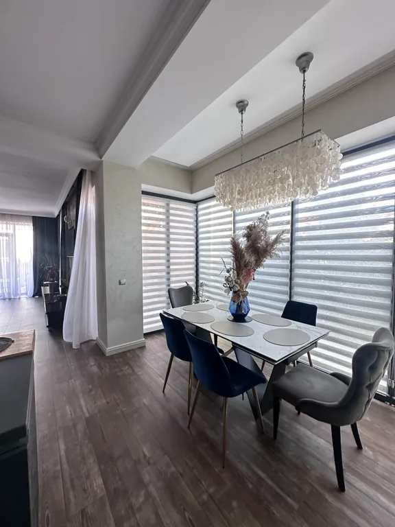 Вилла с бассейном среди виноградников Балаклавы