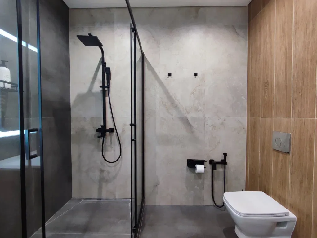 Современные, яркие апартаменты