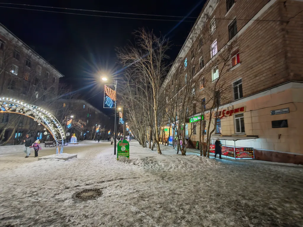 Уютная 2-х комнатная квартира с красивым видом на центральную площадь