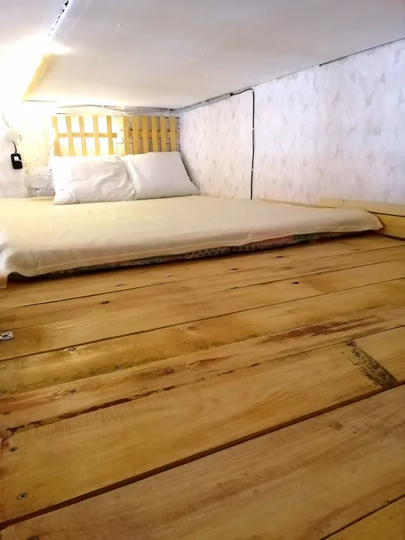 Домик на дереве уютная студия лофт в центре удобное расположение