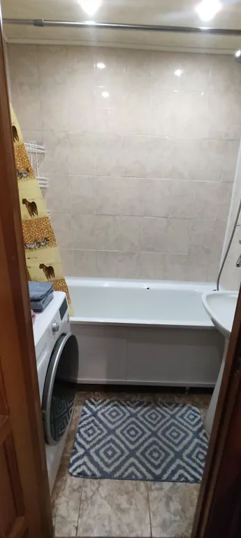 Уютная, тёплая квартира. ЕСТЬ ГОРЯЧАЯ ВОДА. прекрасны вид.