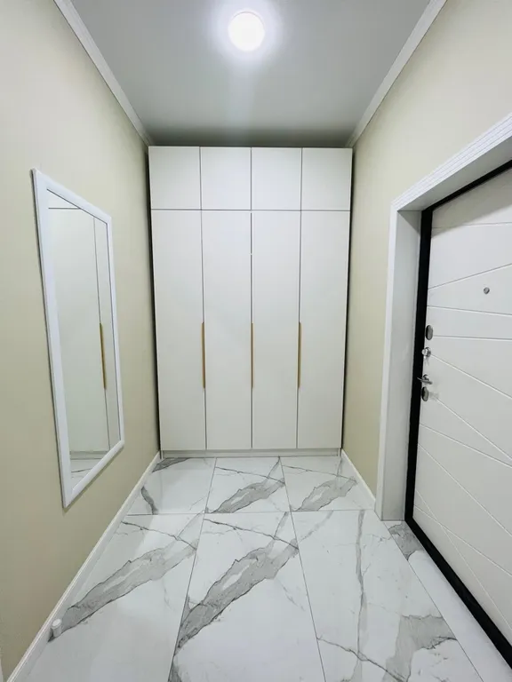 Шикарный вип с дизайнерским ремонтом в центре Алматы