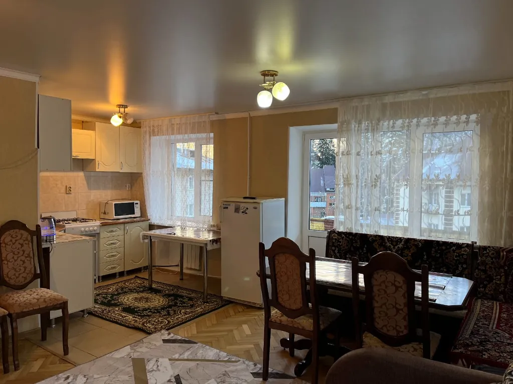 Трёхкомнатная квартира с красивым видом на горы