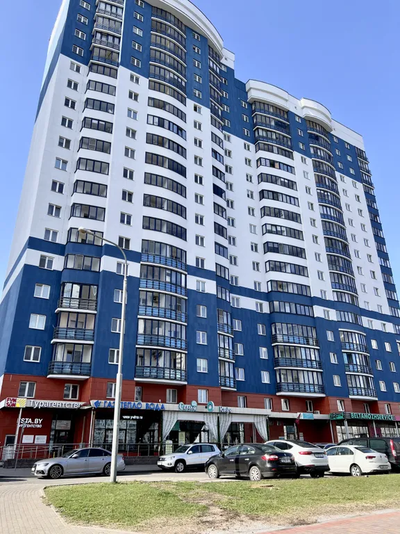 Двухкомнатная квартира в центре с 2 лоджиями