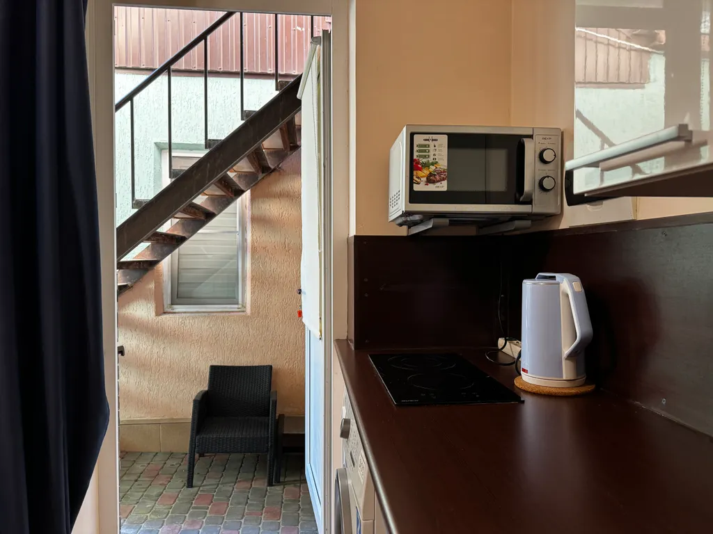 Номер с с/у и мини кухней в 300м от набережной