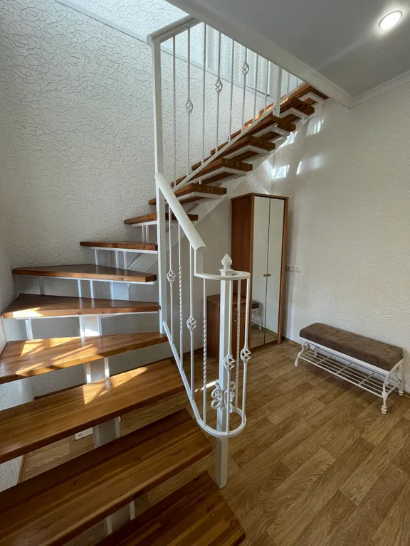 Отдельная 2-комнатная квартира у моря