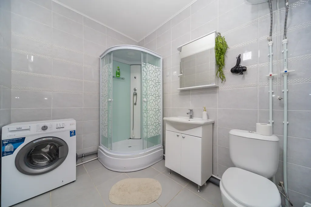 Кваpтиpа в жк Премьер у трк Семья