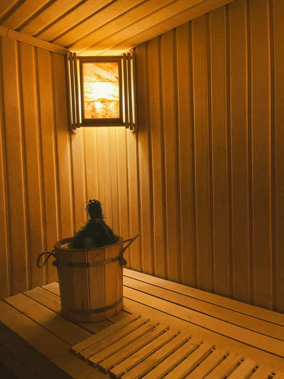 Дом в лесу с баней и чаном