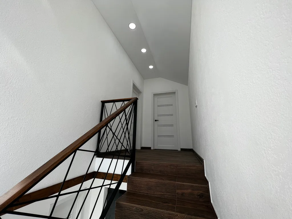 Уютный новый дом недалеко от моря