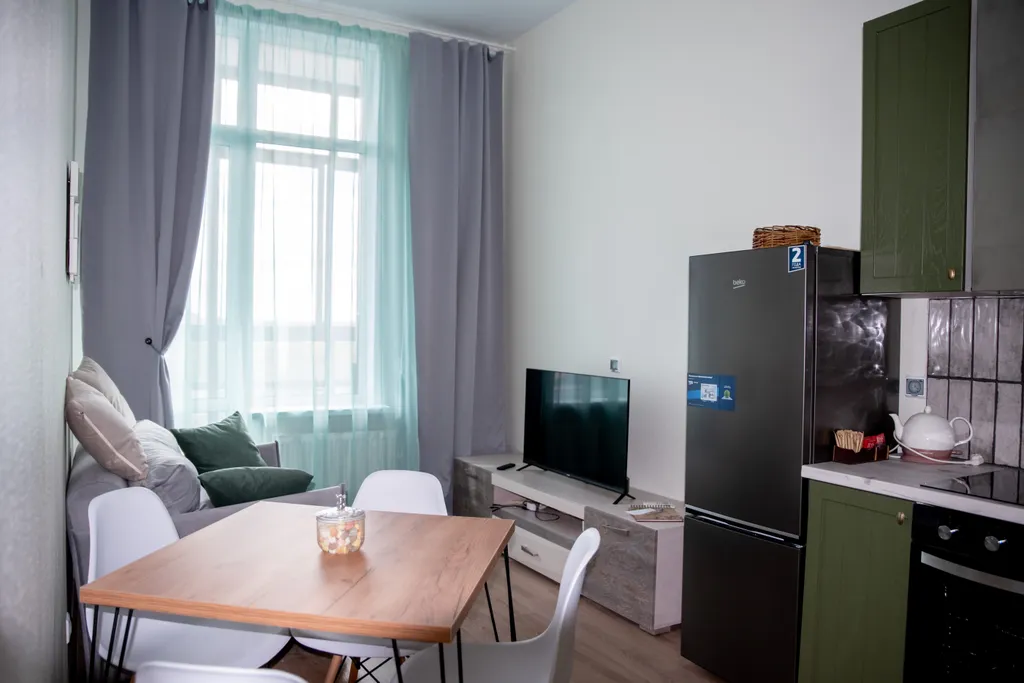 Уютная квартира с панорамным балконом