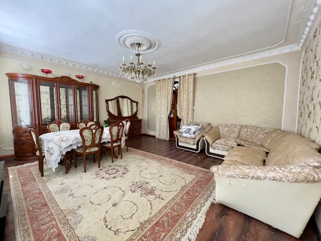 4-комнатный Дом