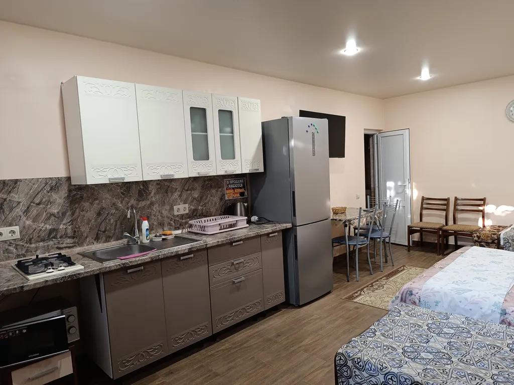 Коттедж Уютный домик-студия, утопающий в зелени — Геленджик