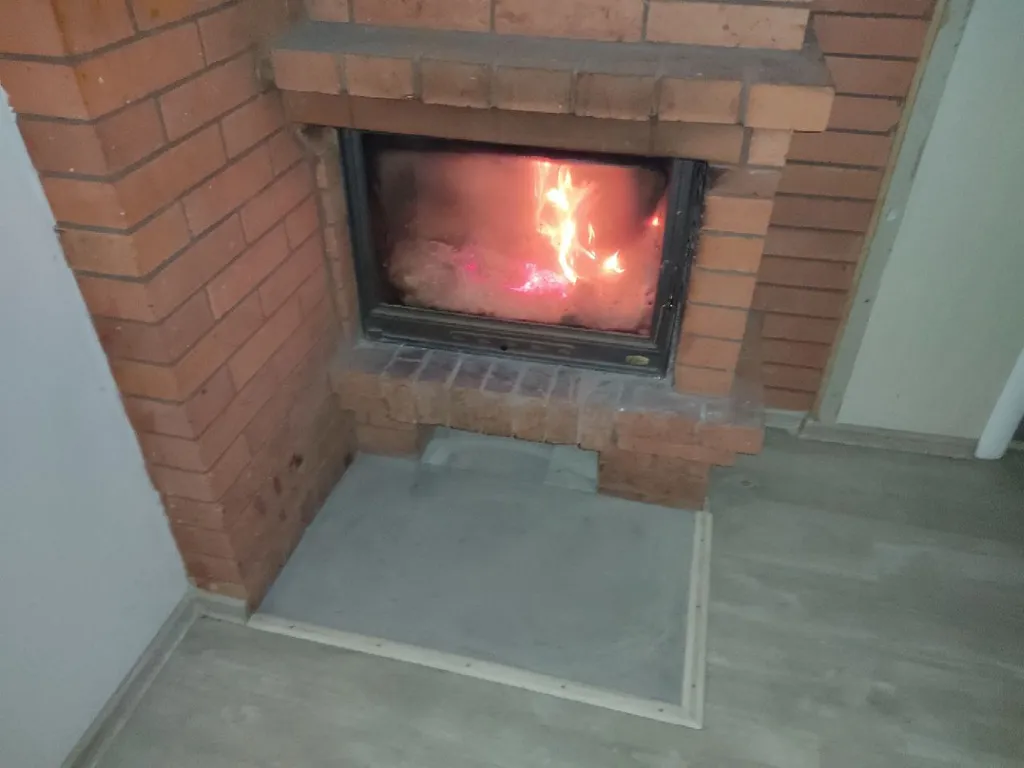 Уютный дом у озера