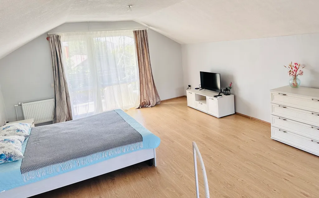 Коттедж Коттедж Уютная дача — Севастополь