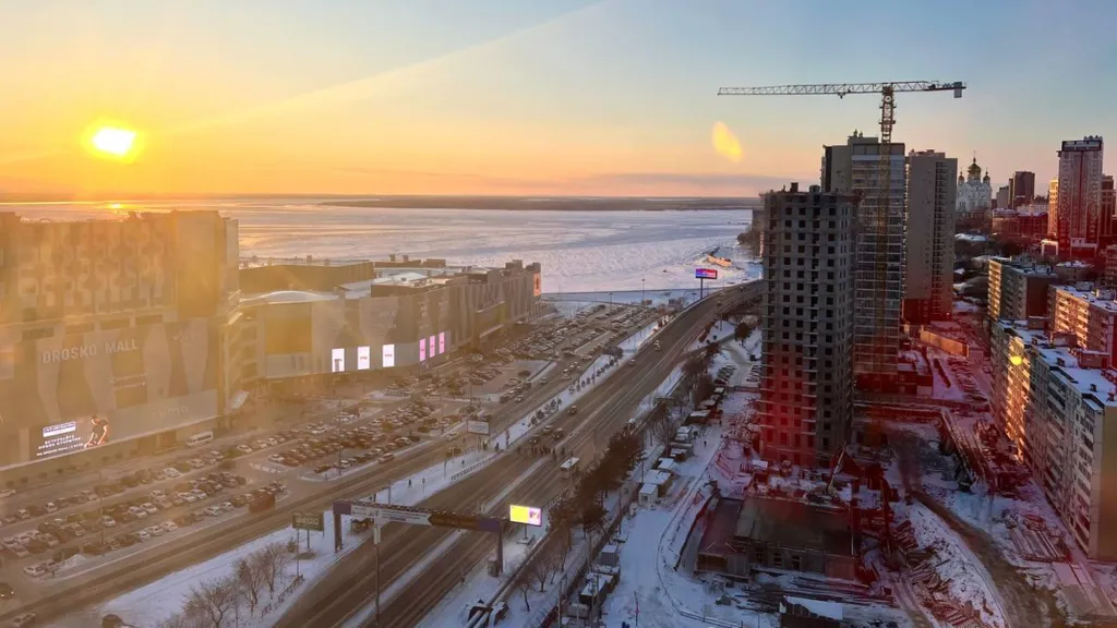 Солнечная студия Апельсин с красивым видом на Амур