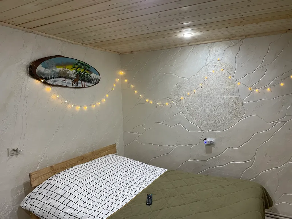 Домик под лесом