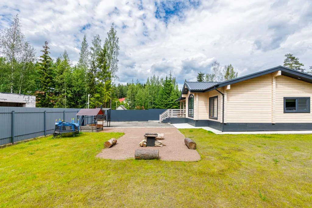 Коттедж Коттедж с 3 спальнями рядом с Охта парком — Сярьги