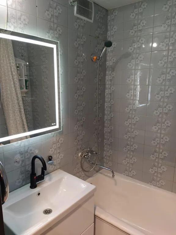 Квартира Удобная и хорошо расположенная квартира с парковкой под окнами с ремонтом 25 года — Санкт-Петербург