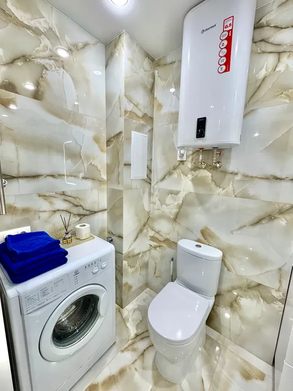 Стильная квартира с новым ремонтом в центре Индустриального района