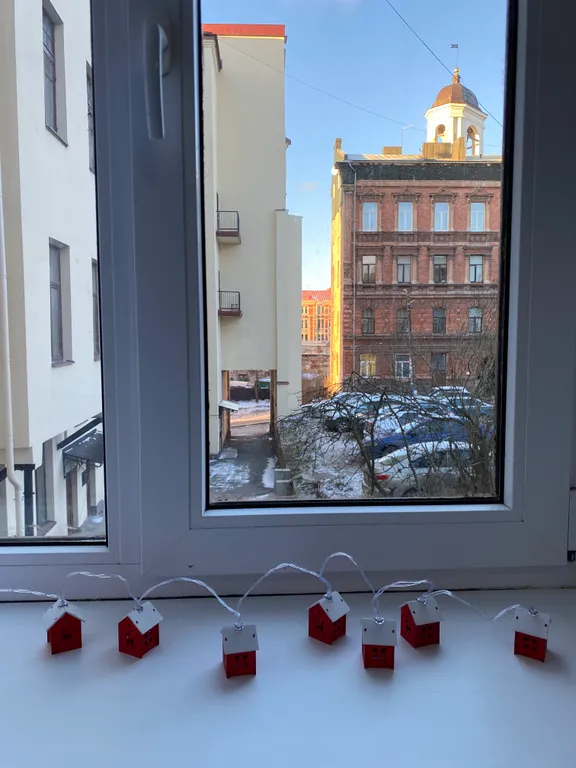 Маленькая да удаленькая