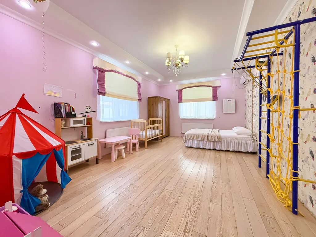 Уютный дом с видом на горы