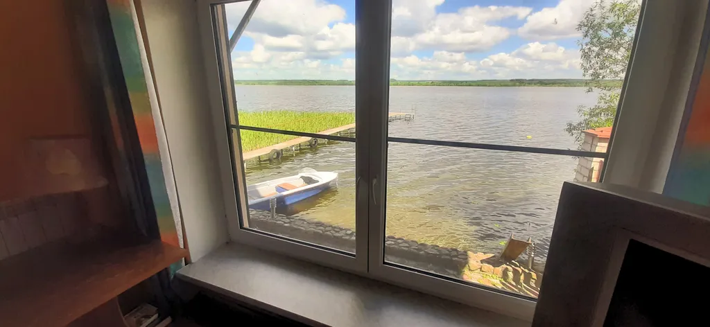 Домик у озера Свирь