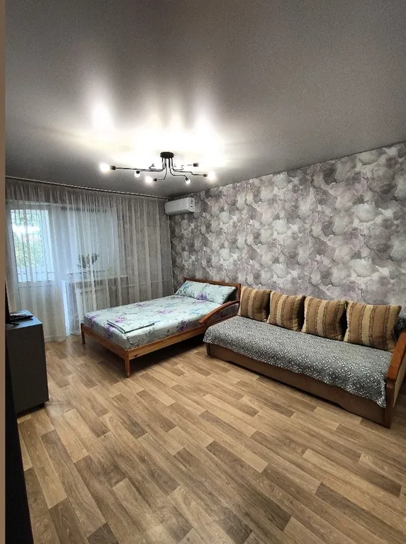 1 Квартира в Микрорайоне 3 — аренда посуточно в Новошахтинск