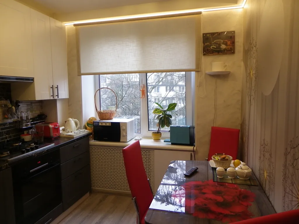 Уютная комната в двухкомнатной квартире