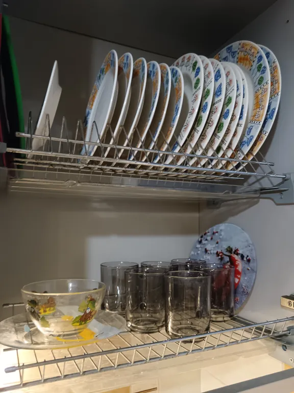 Часть дома с отдельным входом садом и парковкой