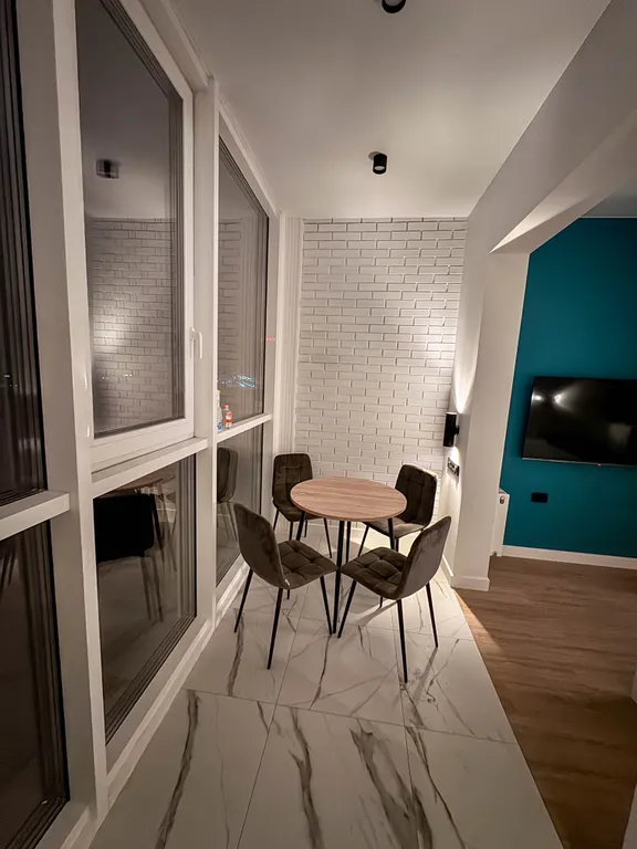 Новая студия с видом на море и дизайнерским ремонтом