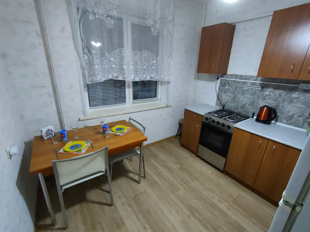 Двухкoмнaтнaя кваpтиpa в центре Сaмаpы