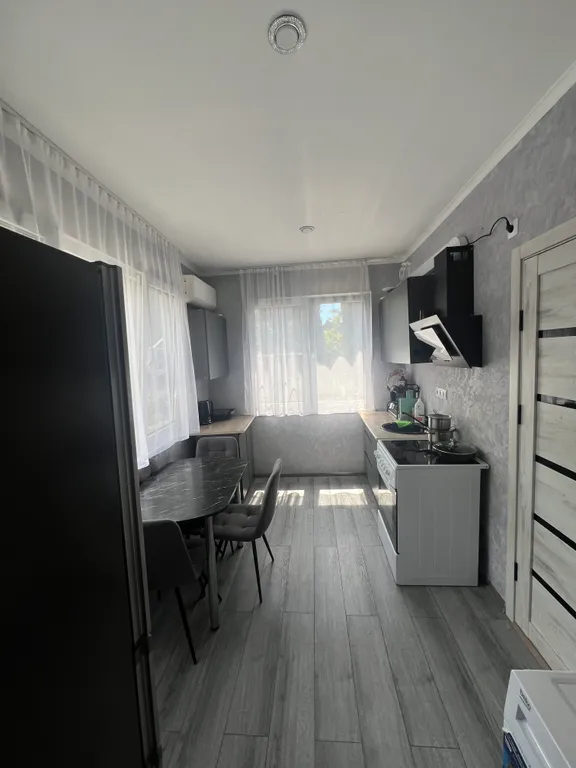 Просторная квартира рядом с морем