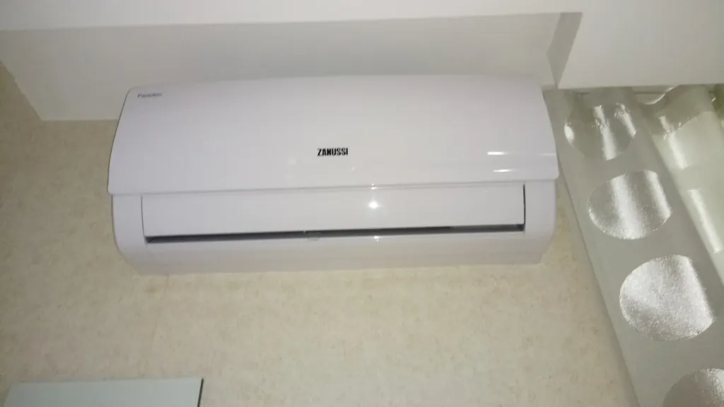 Anzors studio in sea tower