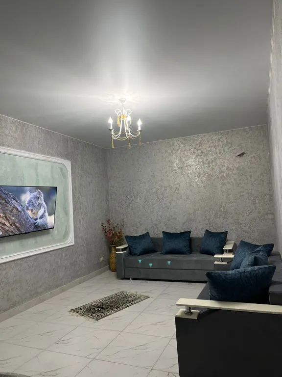 2-х этажный коттедж с бассейном на берегу