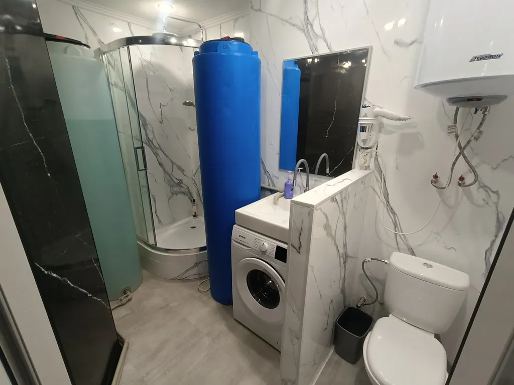 Квартира с круглосуточной водой в центре набережной