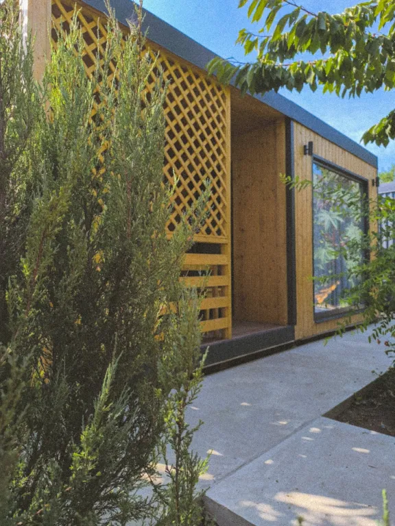 Тини хаус уютный домик на море