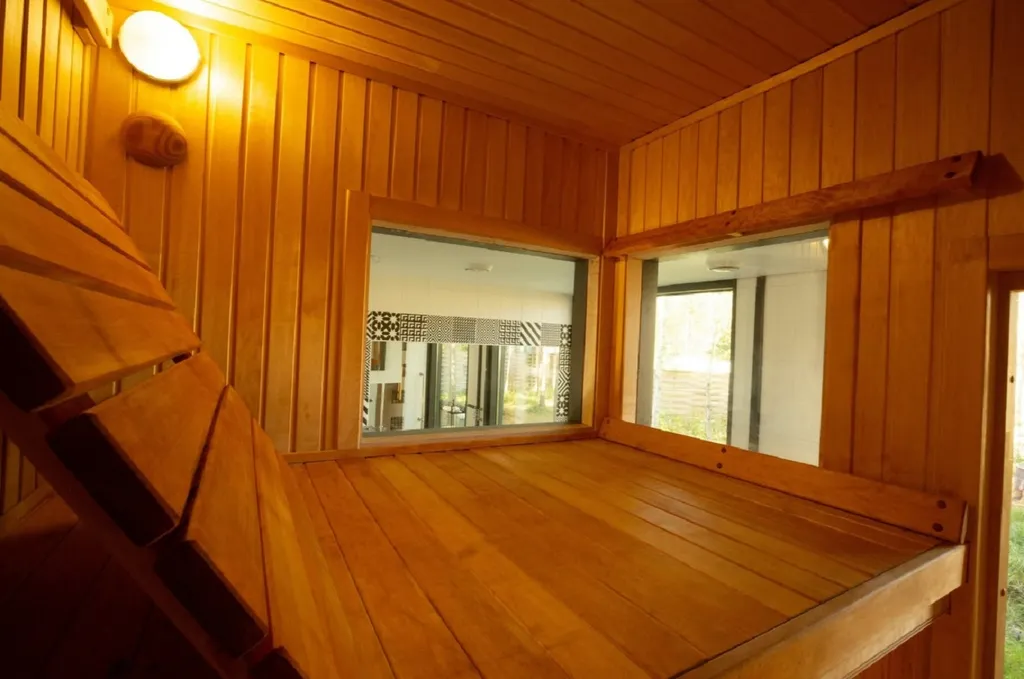 Дизайнерский коттедж с садом на крыше