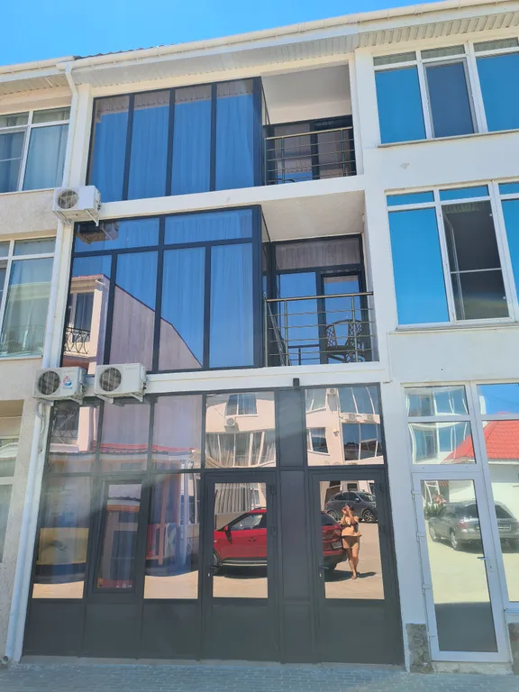 Двухкомнатные апартаменты на берегу моря