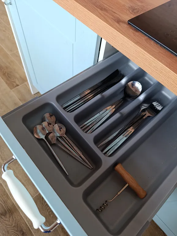 Уютный новый 2-этажный дом в 10 минутах от моря + Автомобиль