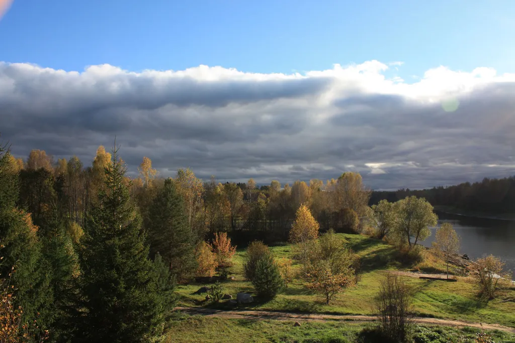 Шале с сауной на берегу реки