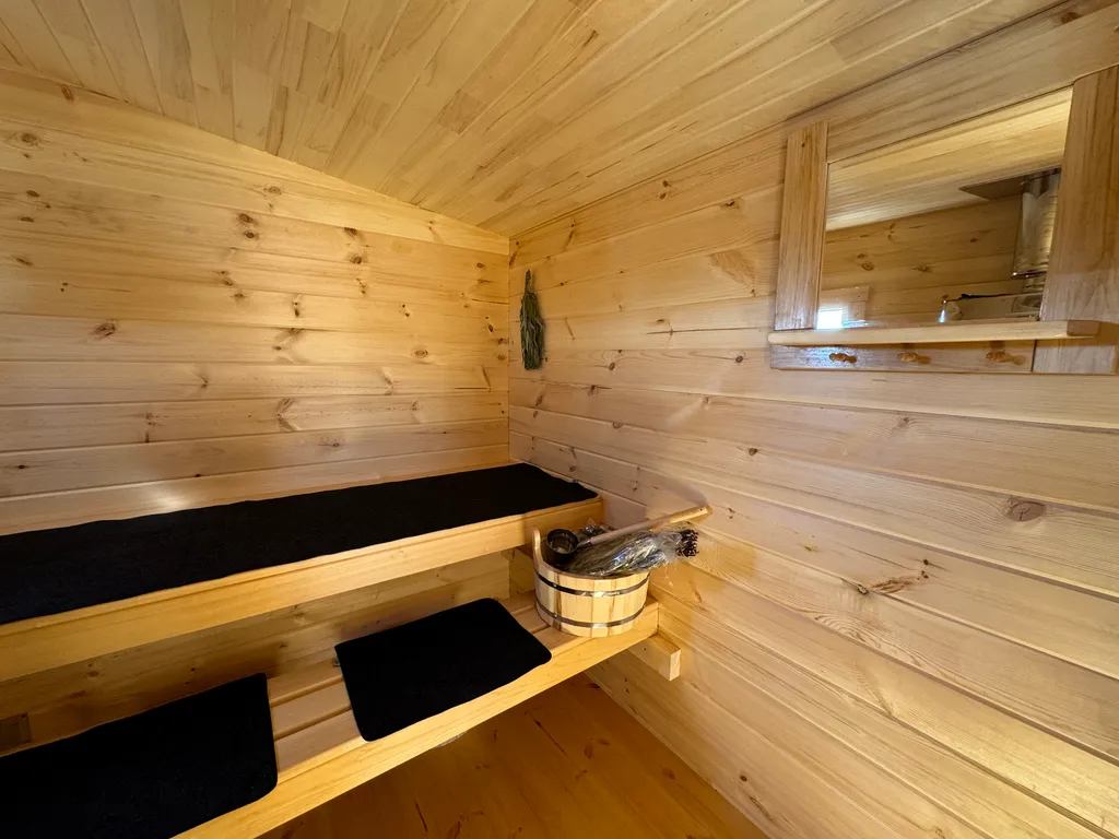 Новый дом с баней