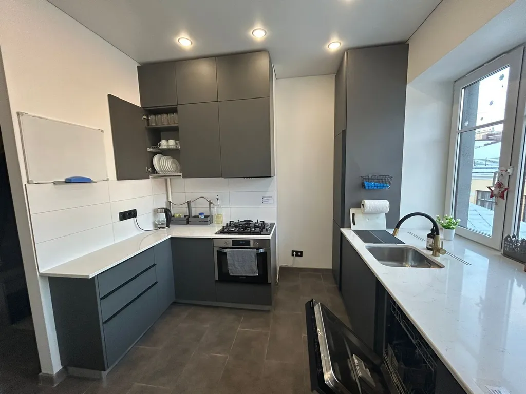 Стильная квартира в зеленом центре Выбора