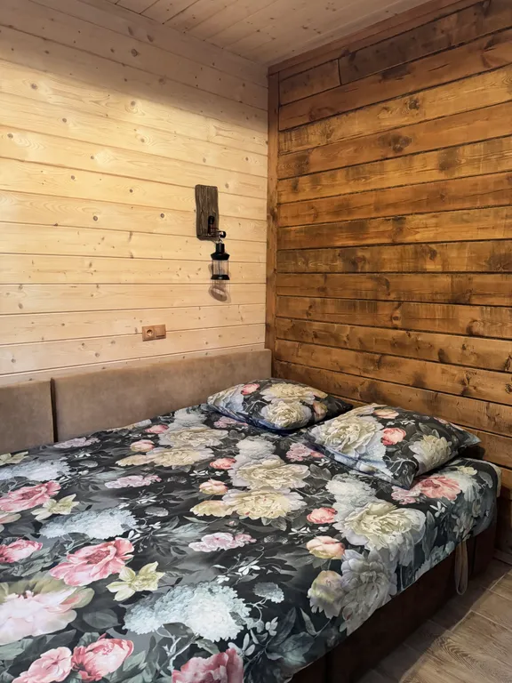 Уютный домик с банькой в лесу